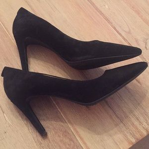 Michael Kors Velvet Pumps